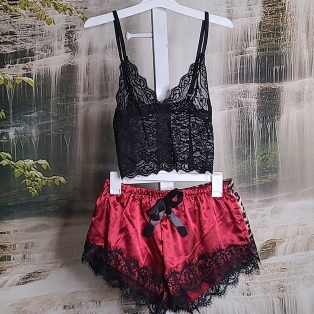 NWOT Womens Medium burgundy shorts and black sheer lace lingerie pajama set